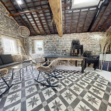 Moulin Harry 21 Pers : 10 Min Viaduc De La * Souleuvre-en-Bocage